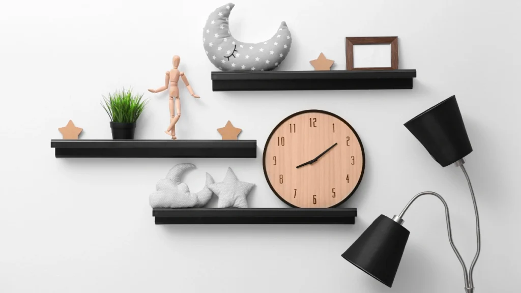 Maximize Walls with Renter Friendly Wall Decor