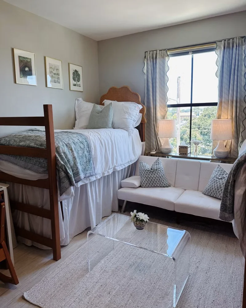 Window-Focused Loft Setup with Soft Neutral Layers and Lounge Zone Below