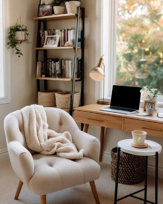 Bright Corners With Woven Textures