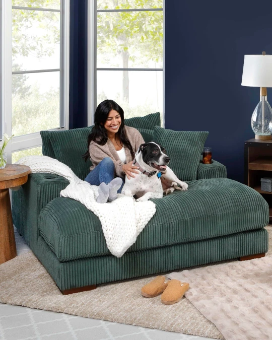 Corduroy Chaise In Forest Green Handles Big Dogs Big Time