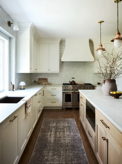 Mixed Metal Finishes and Vintage Kitchen Runners