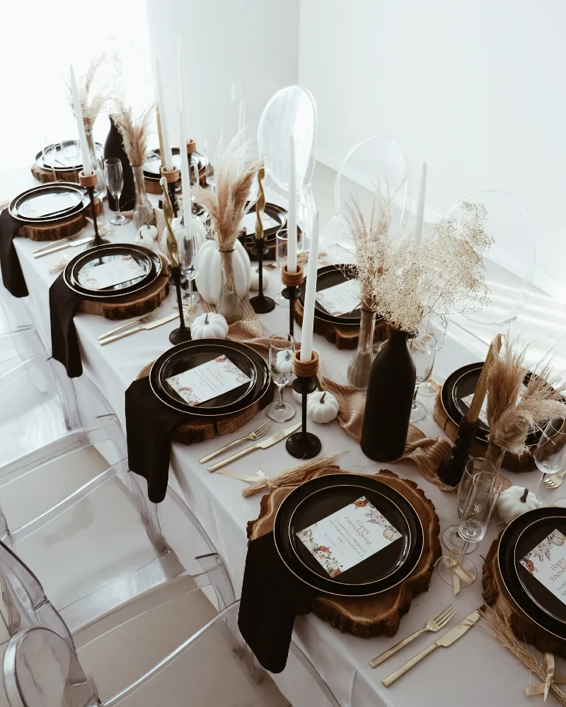 Modern Minimalist Table with Wood Slices and Dried Botanicals
