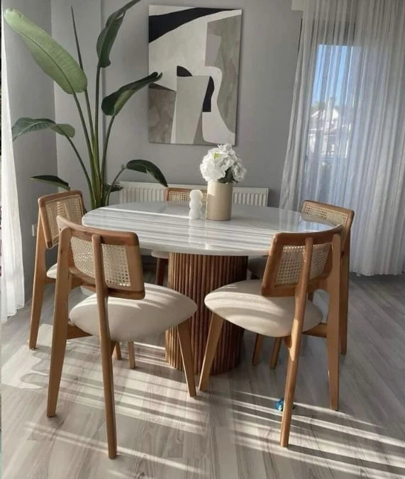 Natural Textures For Sunny Corners