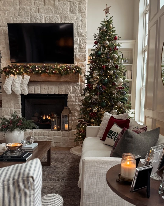 Pale Stone Architecture and Moody Textured Accents