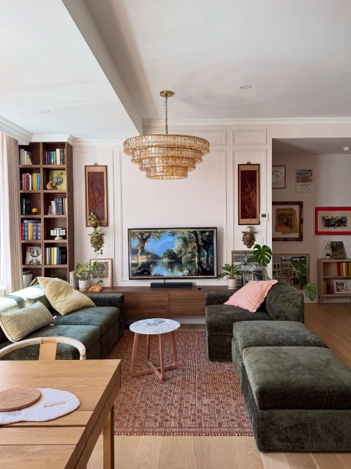 Rich Jewel Tones and Amber Glass Lighting