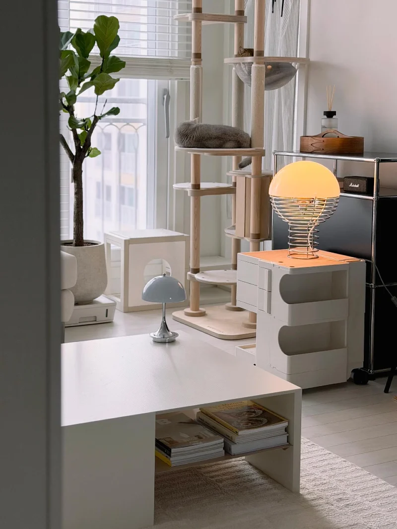 Sculptural Floor-to-Ceiling Cat Tower with Modern Lighting