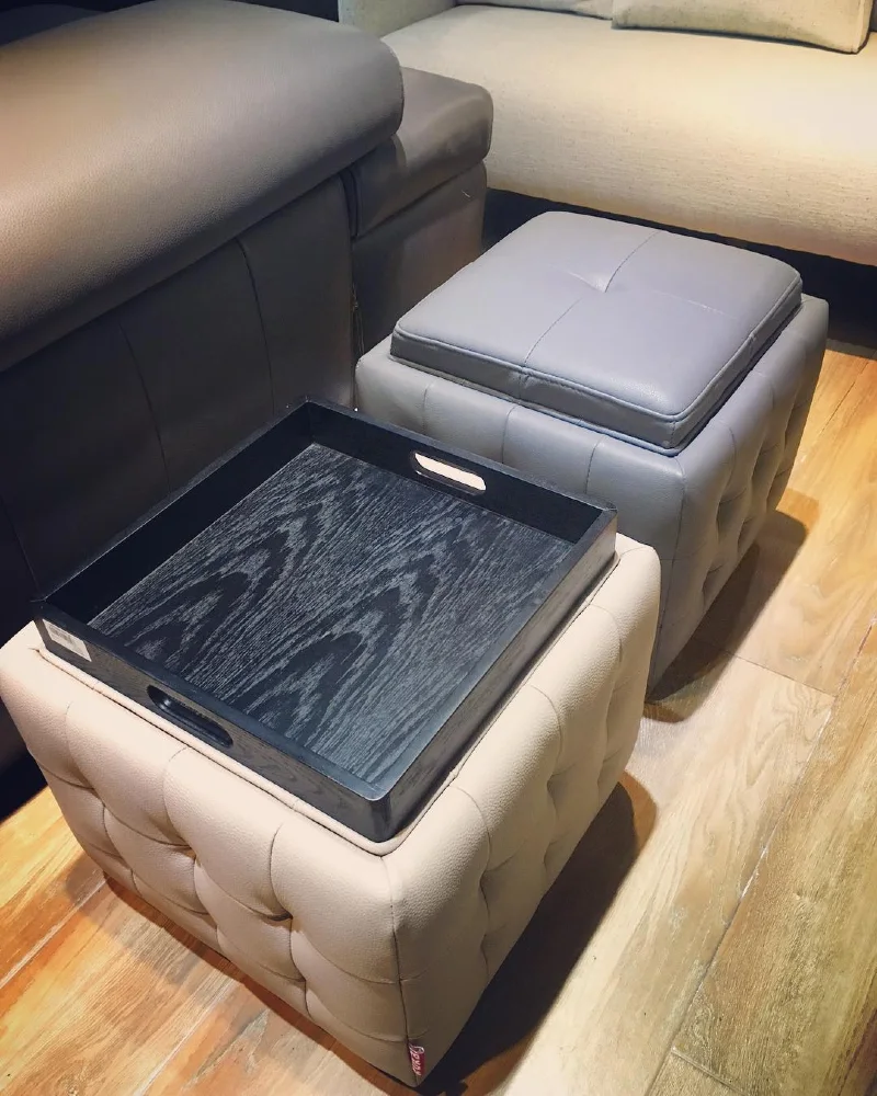 Tufted Storage Ottoman with Reversible Serving Tray