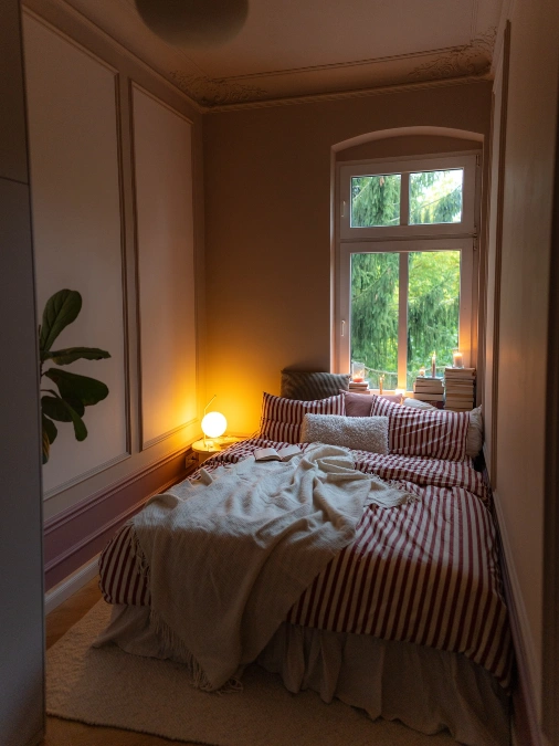 Wall To Wall Bed Placement