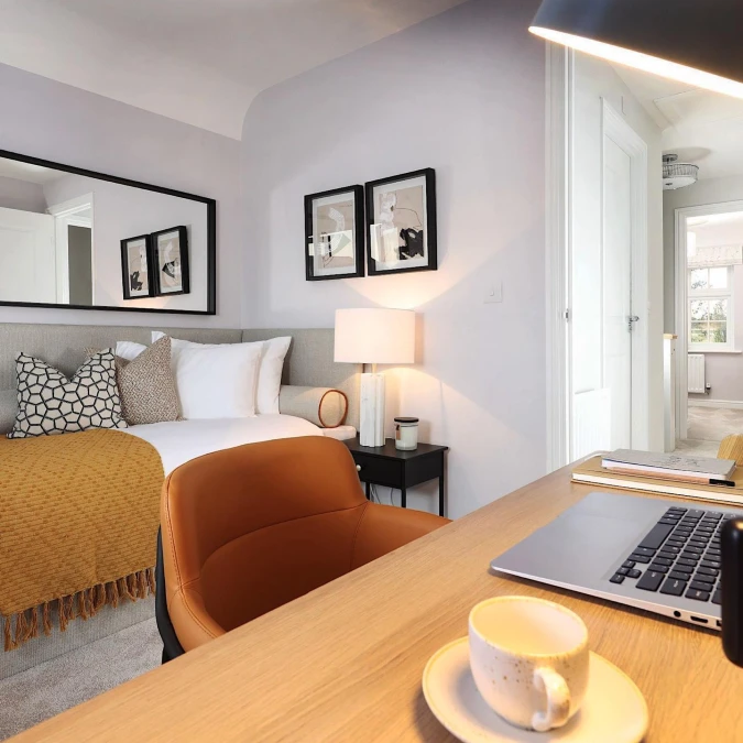 Crisp Lines and Warm Leather in a Narrow Room